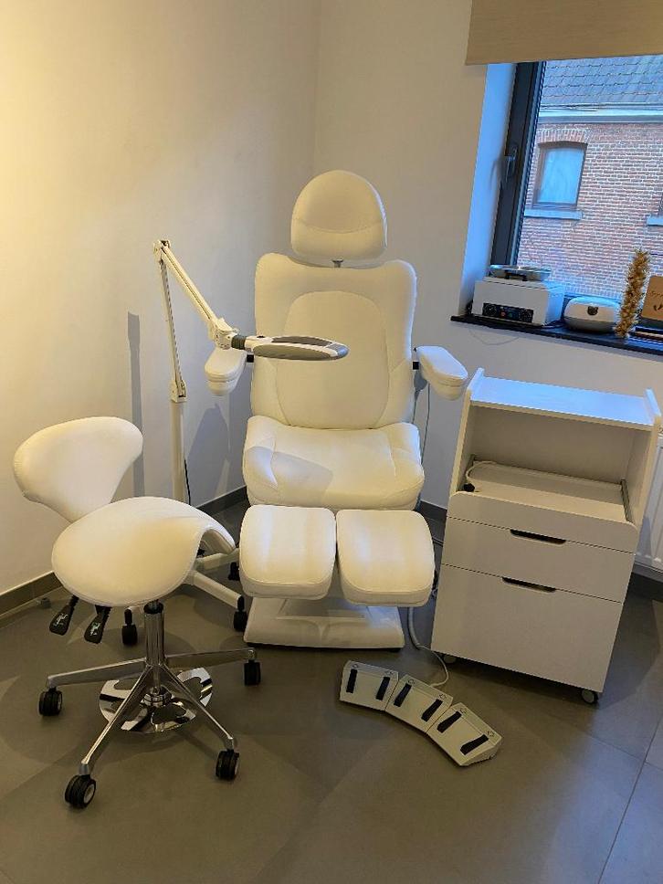 Volledige pedicure praktijk, Electroménager, Équipement de Soins personnels, Comme neuf, Soin des mains et des pieds, Enlèvement