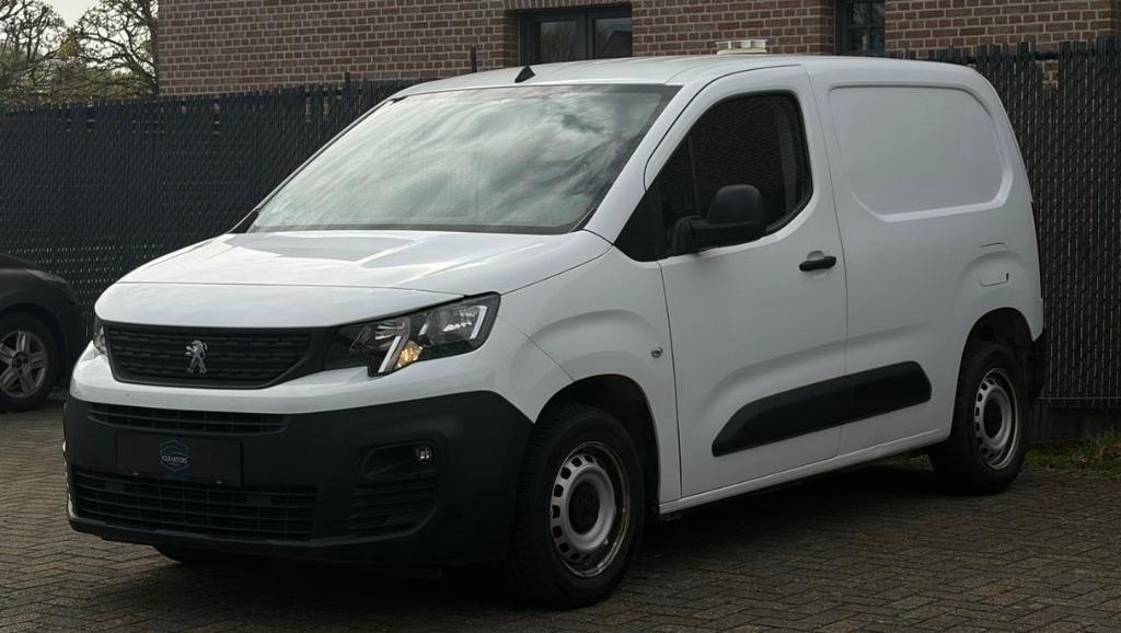 PEUGEOT PARTNER L1PREMIUM 1.5DIESEL 2021 APPROUVÉ ET GARANTI, 144 g/km, Entreprise, Boîte manuelle, Entretenue par le concessionnaire