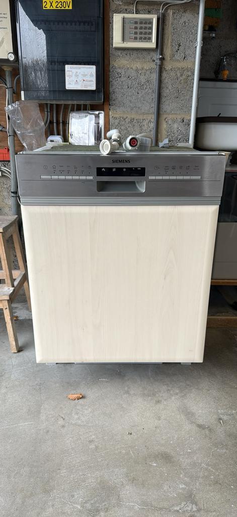 Lave vaiselle semi encastranle siemens, Electroménager, Lave-vaisselle, Comme neuf, Enlèvement