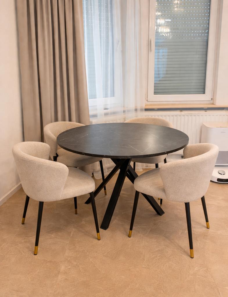 Table, Huis en Inrichting, Tafels | Eettafels, Gebruikt, Ophalen