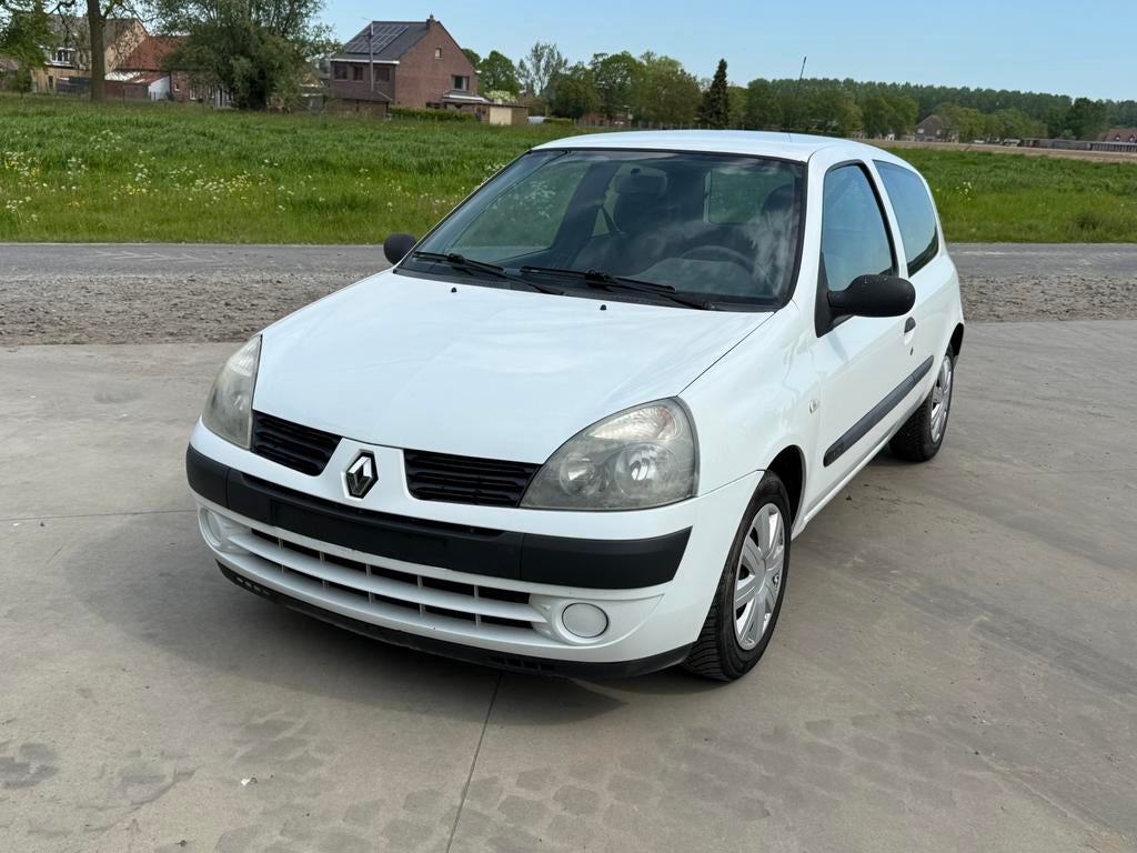 Renault clio Gekeurd vvk, Autos, Renault, Particulier, Clio, ABS, Airbags, Alarme, Bluetooth, Ordinateur de bord, Verrouillage central