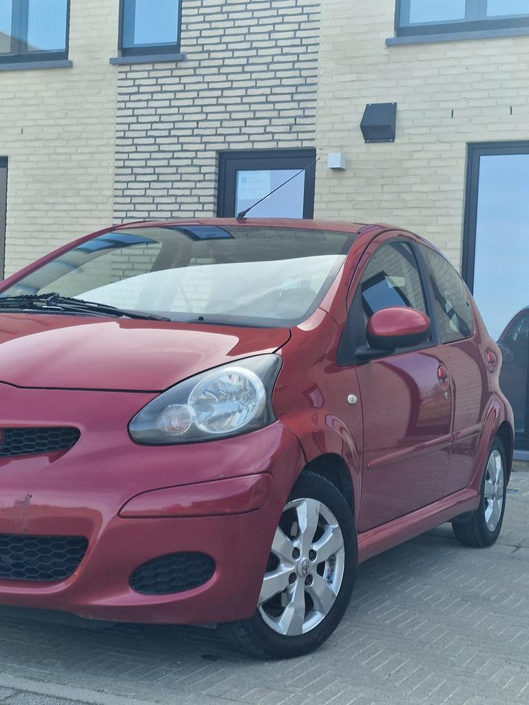 Toyota aygo, Auto's, Toyota, Particulier, Aygo, Elektrische ramen, Benzine, Euro 5, Stadsauto, 5 deurs, Handgeschakeld, Overige kleuren