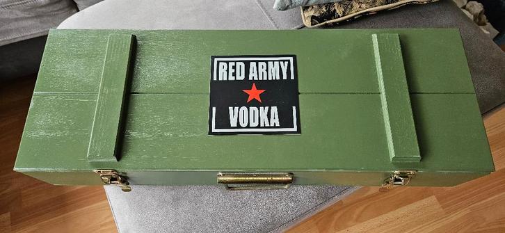 Red Army Vodka AK-47 Giftset, Verzamelen, Wijnen, Nieuw, Overige typen, Overige gebieden, Ophalen of Verzenden