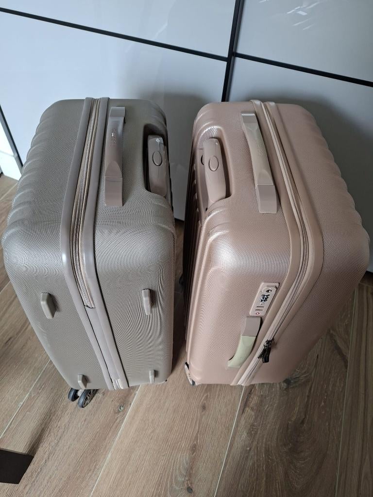 2x Decent reiskoffer op wieltjes, 35 à 45 cm, Plastique dur, Comme neuf, Enlèvement