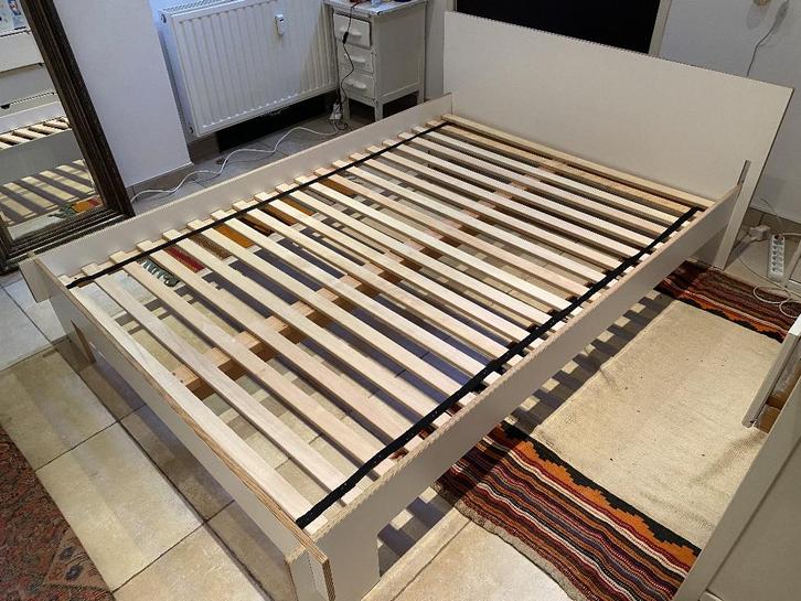 Designbed Nils Holger Moormann Siebenschläfer 140 cm, Huis en Inrichting, Slaapkamer | Bedden, Zo goed als nieuw, Twijfelaar, 140 cm