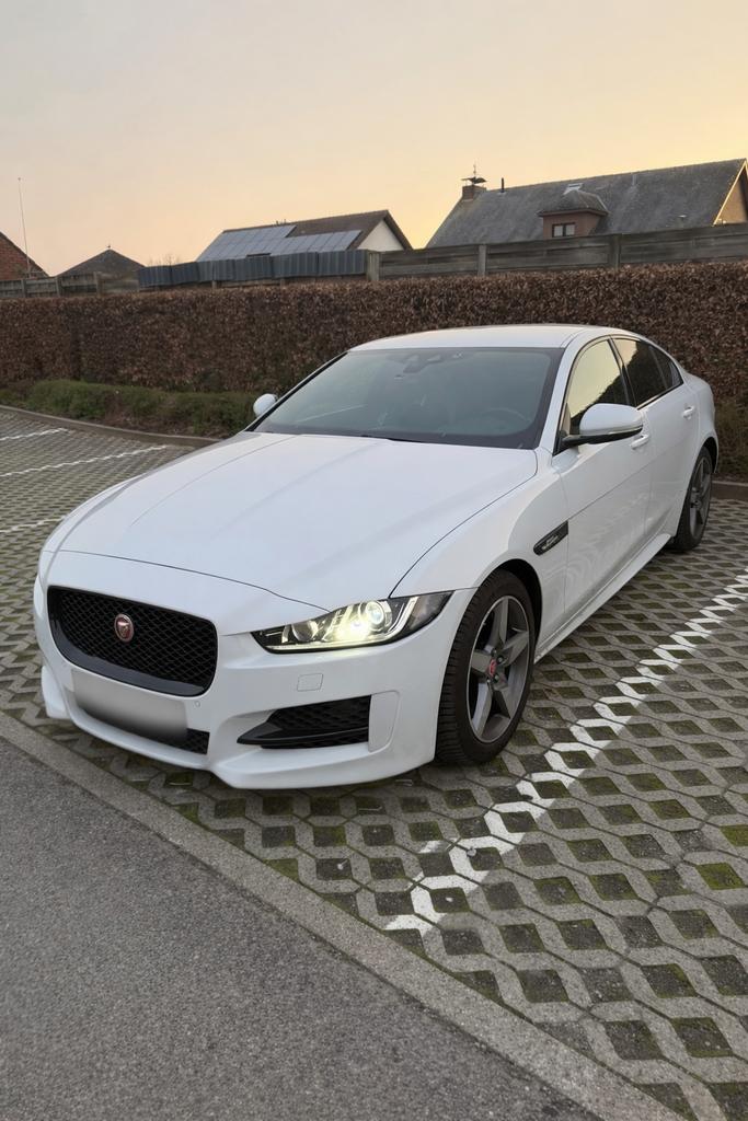 Jaguar XE R-Sport 1997cc 200pk, Auto's, Jaguar, Particulier, XE, Benzine, Euro 6, Automaat, Wit, Ophalen