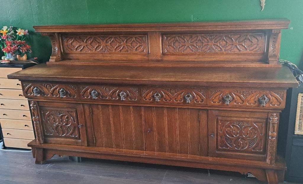 Mechelse kast, erfstuk maar te groot voor onze woonkamer., Huis en Inrichting, Ophalen, Gebruikt, Met deur(en), Eikenhout