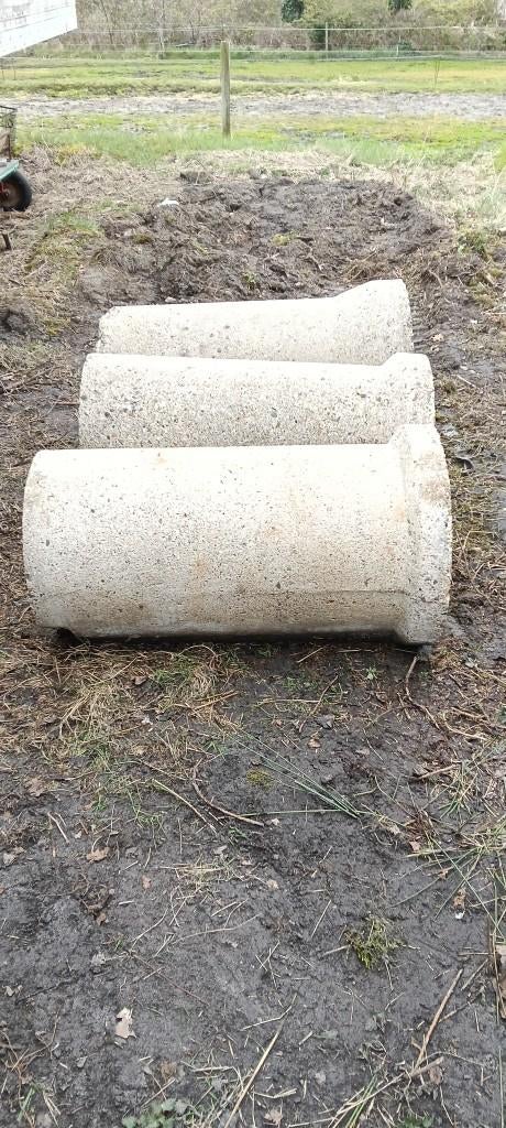 0477502490 Betonnen rioolbuizen vr grachtoverweg, 40 à 60 mm, Buse droite, Comme neuf, Enlèvement