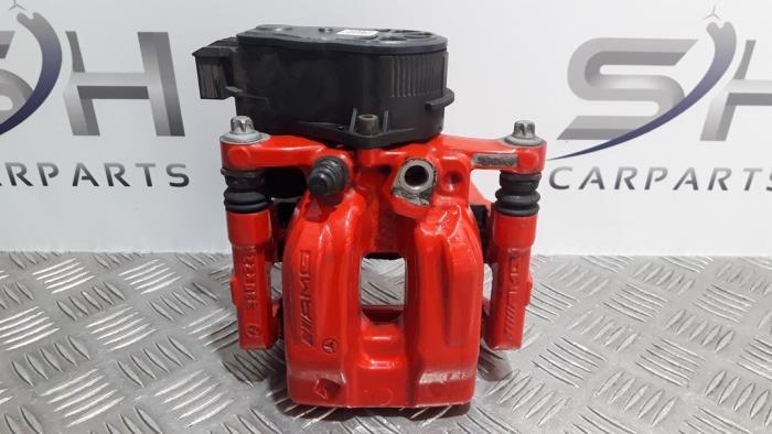 Remklauw (Tang) links-achter van een Mercedes CLA, Auto-onderdelen, Remmen en Aandrijving, Mercedes-Benz, Gebruikt, 3 maanden garantie