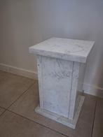 Marmeren sokkel, Ophalen