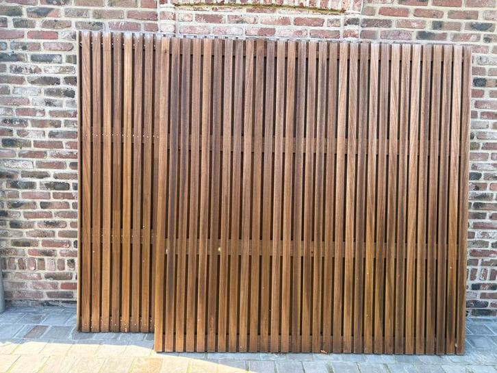 2 tuinschermen in hardhout + 3 palen, Jardin & Terrasse, Palissades, Neuf, Bois, Enlèvement