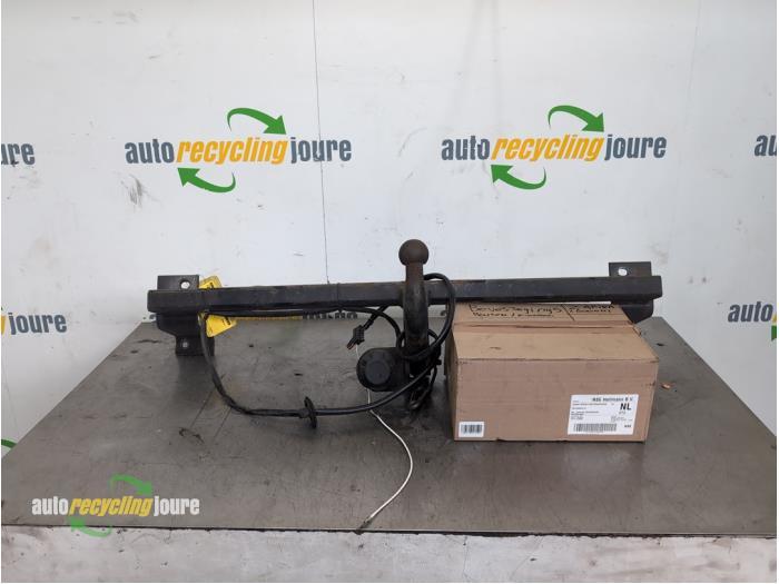 Crochet d'attelage d'un Opel Zafira, -, -, Opel, 3 mois de garantie