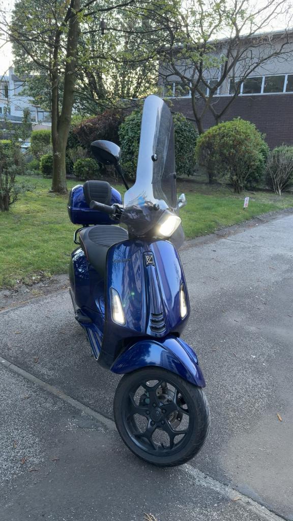Vespa Sprint 125cc A1 personnalisée, Enlèvement