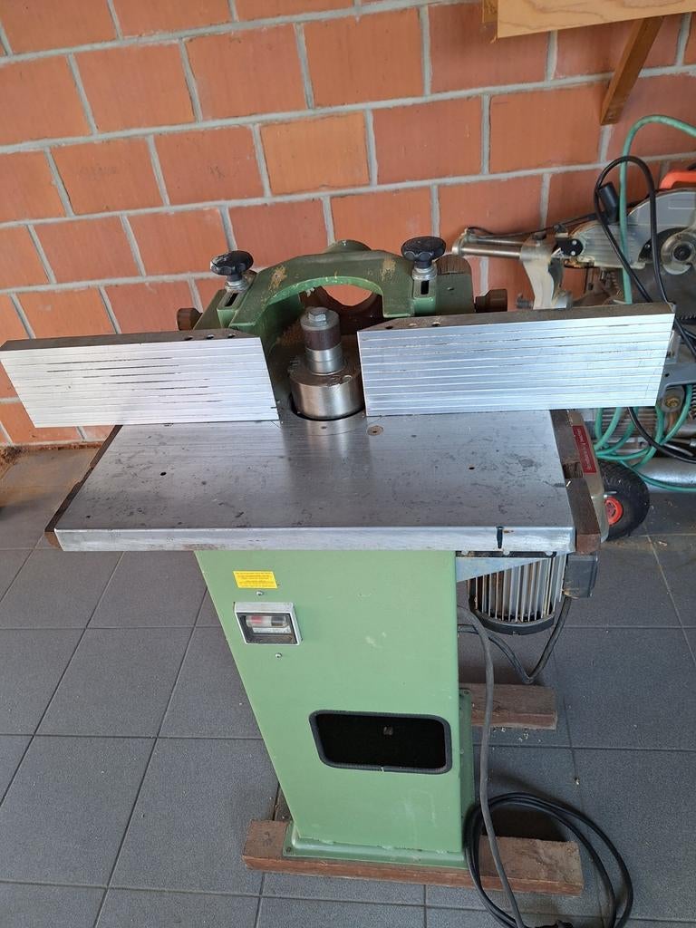 Frees machine., Ophalen, Elecktra Beckum, Sleuvenfrees, Zo goed als nieuw