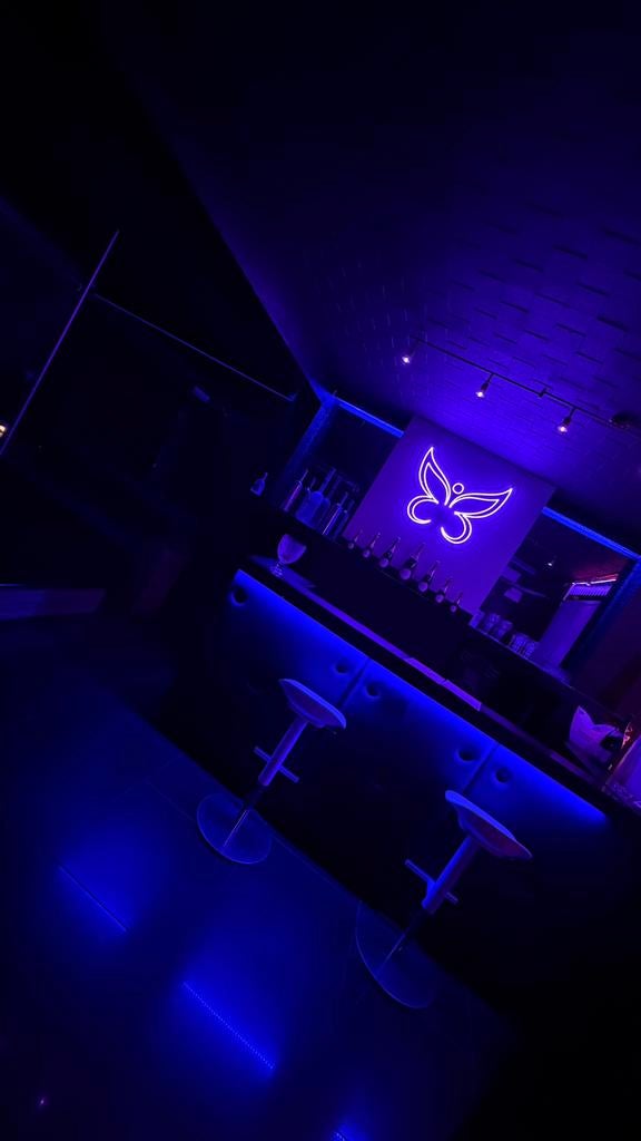 Le Papillon, Vacatures