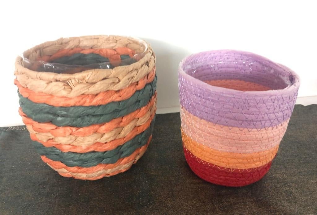 Set kleurrijke bloempotjes rotan | Perfecte staat, Ophalen, Overige materialen, Rond, Binnen