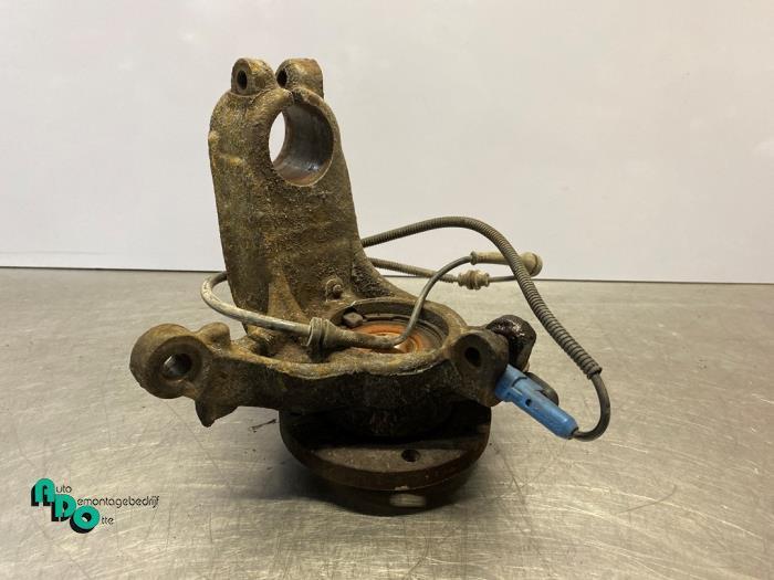 Fusee links-voor van een Citroen DS3 (DS3 10-), Auto-onderdelen, Ophanging en Onderstel, Citroën, Gebruikt, 3 maanden garantie