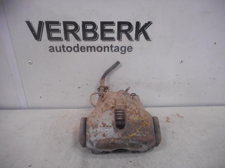 REMKLAUW RECHTS VOOR Audi 100 Avant Quattro (C4), Auto-onderdelen, Remmen en Aandrijving, Audi, Gebruikt