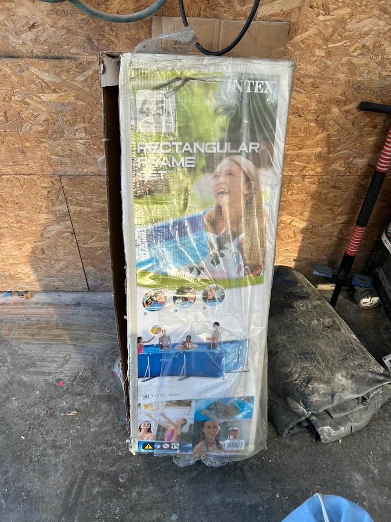Intex zwembad zeil en buizen, Ophalen, Zo goed als nieuw