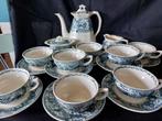 MAGNIFIQUE ANCIEN SERVICE MAESTRICHT VICTORIA, Antiquités & Art, Antiquités | Services (vaisselle) complet, Enlèvement ou Envoi