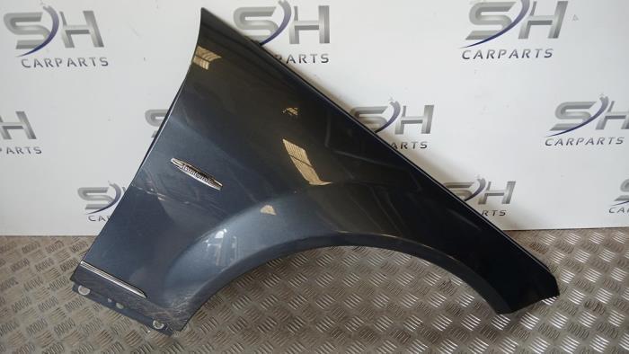 Scherm rechts-voor van een Mercedes C-Klasse (755), Gebruikt, -, Ophalen of Verzenden, -