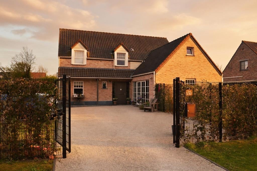 Exclusieve villa met kangoeroewoning / co-housing mogelijkhe