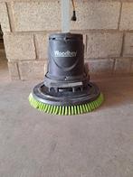 Woodboy, Enlèvement, Machine de nettoyage à brosse