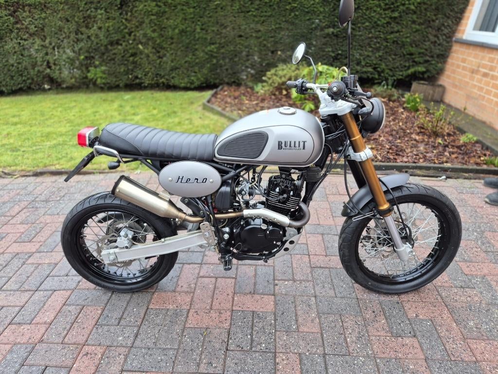 Moto 125 cc bullit, Motoren, Gebruikt, Particulier, 125 cc, 11 kW of minder