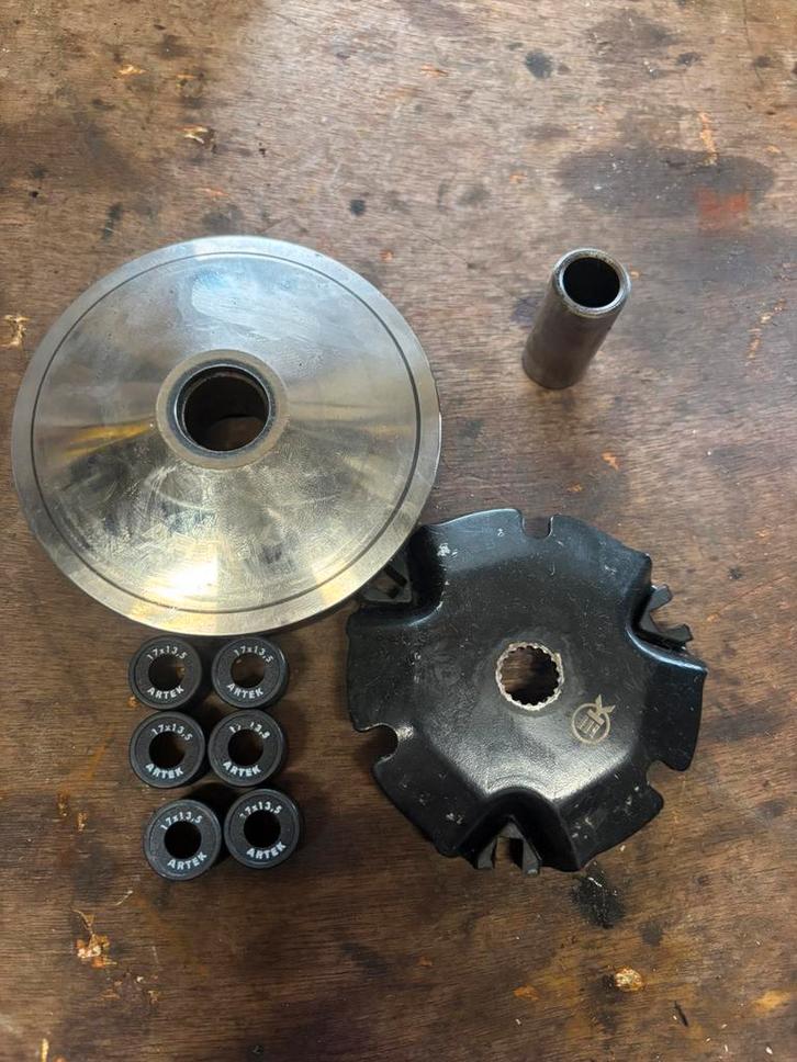 Artek Sport vario Minarelli MBK Booster Yamaha Aerox, Fietsen en Brommers, Brommeronderdelen | Scooters, Zo goed als nieuw, Yamaha