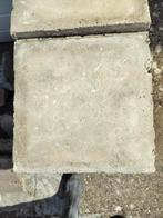 Gratis 35 tegels 30 x 30, Ophalen, Gebruikt, Beton, Klinkers