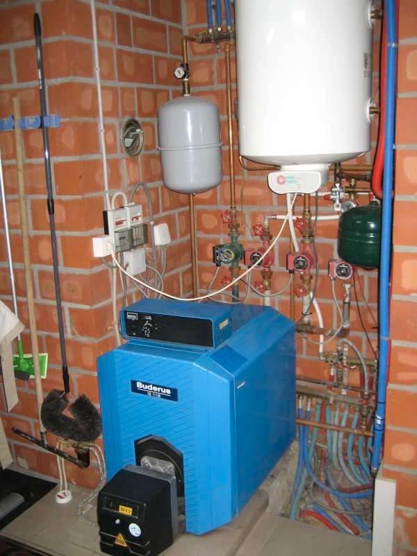 Buderus chaudière au mazout/ mazoutketel /boiler, Bricolage & Construction, Chauffe-eau & Boilers, Boiler, Enlèvement ou Envoi