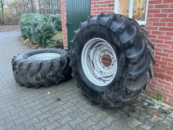 Firestone 600/65 R28 trekkerband op 8-gaats velg (2x), Zakelijke goederen, Landbouw | Onderdelen | Banden, Velgen en Assen