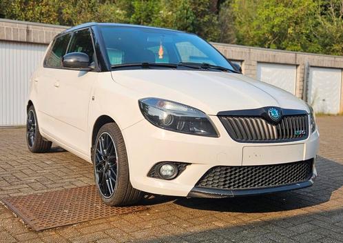 SKODA FABIA V RS /1.4 TSI ✅️ DSG /CARPLAY ✅️, Autos, Skoda, Particulier, Fabia, Essence, Automatique, Traction avant, Carnet d'entretien