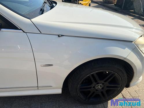 MERCEDES C klasse W204 wit C650 rechts voorscherm 2008-2011, Auto-onderdelen, Carrosserie, Spatbord, Mercedes-Benz, Gebruikt, Ophalen of Verzenden