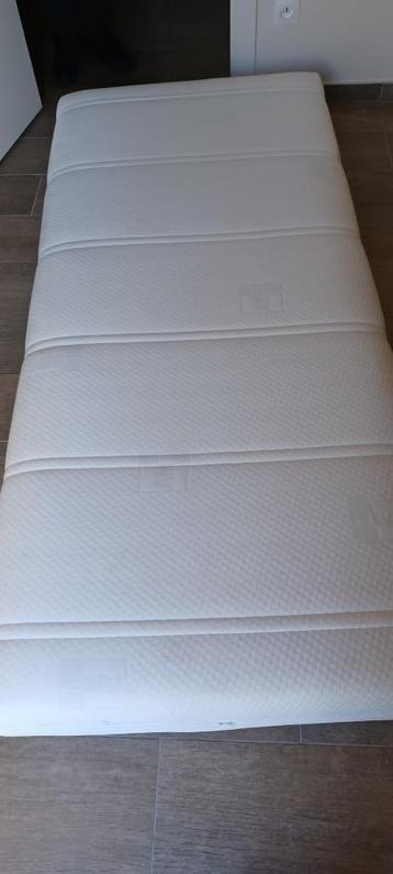 Matras beschikbaar voor biedingen