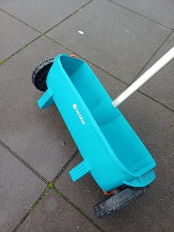 Gardena Classic Strooiwagen 300 beschikbaar voor biedingen