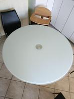 Een ronde keukentafel ( diameter1m20) met glazen mat blad, Huis en Inrichting, Ophalen, 50 tot 75 cm, Rond, Zo goed als nieuw