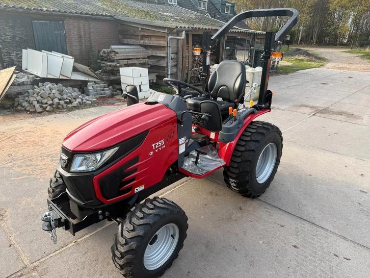 Tym T255 Hst ex demo (année de construction 2024), Articles professionnels, Machines & Construction | Jardin, Parc & Sylviculture
