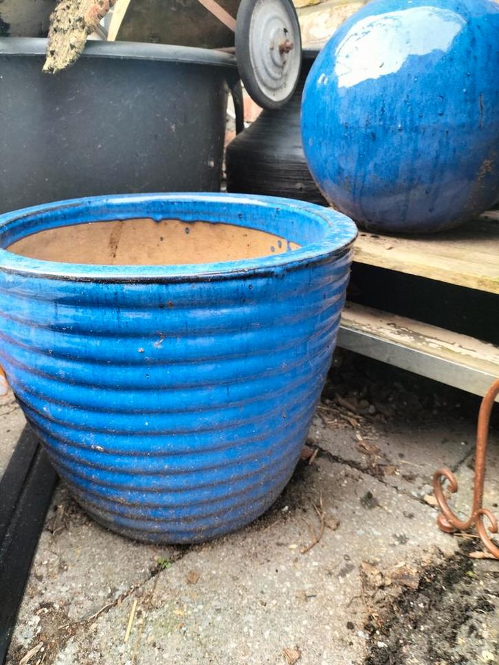 Blauw geglazuurde grote bloempot bloembak met bol, Tuin en Terras, Bloempotten, Zo goed als nieuw, Ophalen