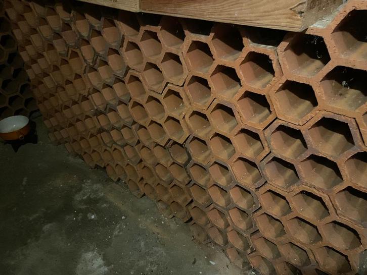 rangement casier a bouteilles vin cave, Collections, Vins, Utilisé, Vin rouge, France, Pleine, Enlèvement