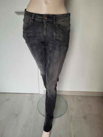 Broek Gsus Sindustries maat W32 L32, Enlèvement ou Envoi, Comme neuf