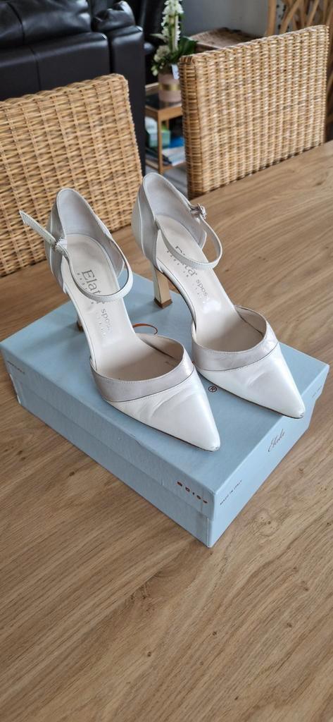 Elata Sposa trouwschoenen (Italiaans leer) Maat 38,5, Kleding | Dames, Trouwkleding en Trouwaccessoires, Schoenen, Wit, Ophalen of Verzenden
