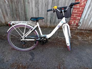 Meisjesfiets beschikbaar voor biedingen
