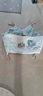 tour de lit noukis, Enlèvement, Lit