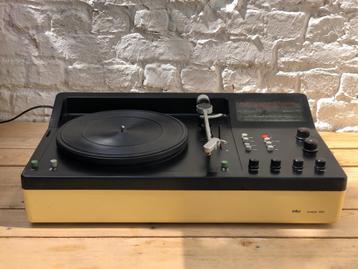 Braun Cockpit 260 draaitor/radio, ontworpen door Dieter Rams beschikbaar voor biedingen