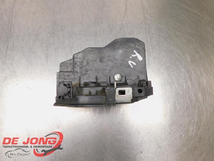 Deurslot Mechaniek 4Deurs rechts-voor van een BMW 1-Serie, Auto-onderdelen, Carrosserie, BMW, Gebruikt, 3 maanden garantie, Ophalen of Verzenden