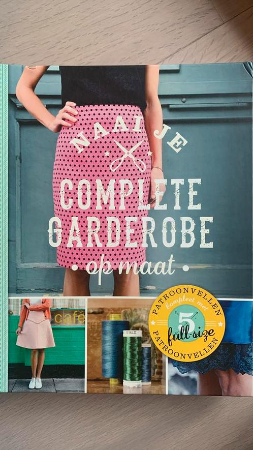 Tessa Evelegh - Naai je complete garderobe op maat, Boeken, Hobby en Vrije tijd, Zo goed als nieuw, Ophalen of Verzenden