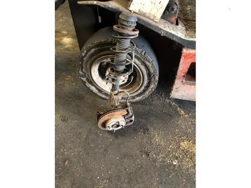 Schokdemperpoot rechts-voor van een Suzuki Alto, Auto-onderdelen, Ophanging en Onderstel, Suzuki, Gebruikt, 3 maanden garantie