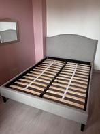 Bed van 140x190, Ophalen, Zo goed als nieuw