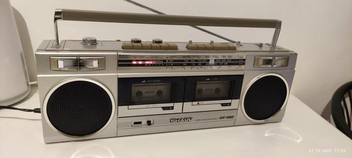 Radio boombox sharp hitachi, Audio, Tv en Foto, Radio's, Radio, Ophalen of Verzenden